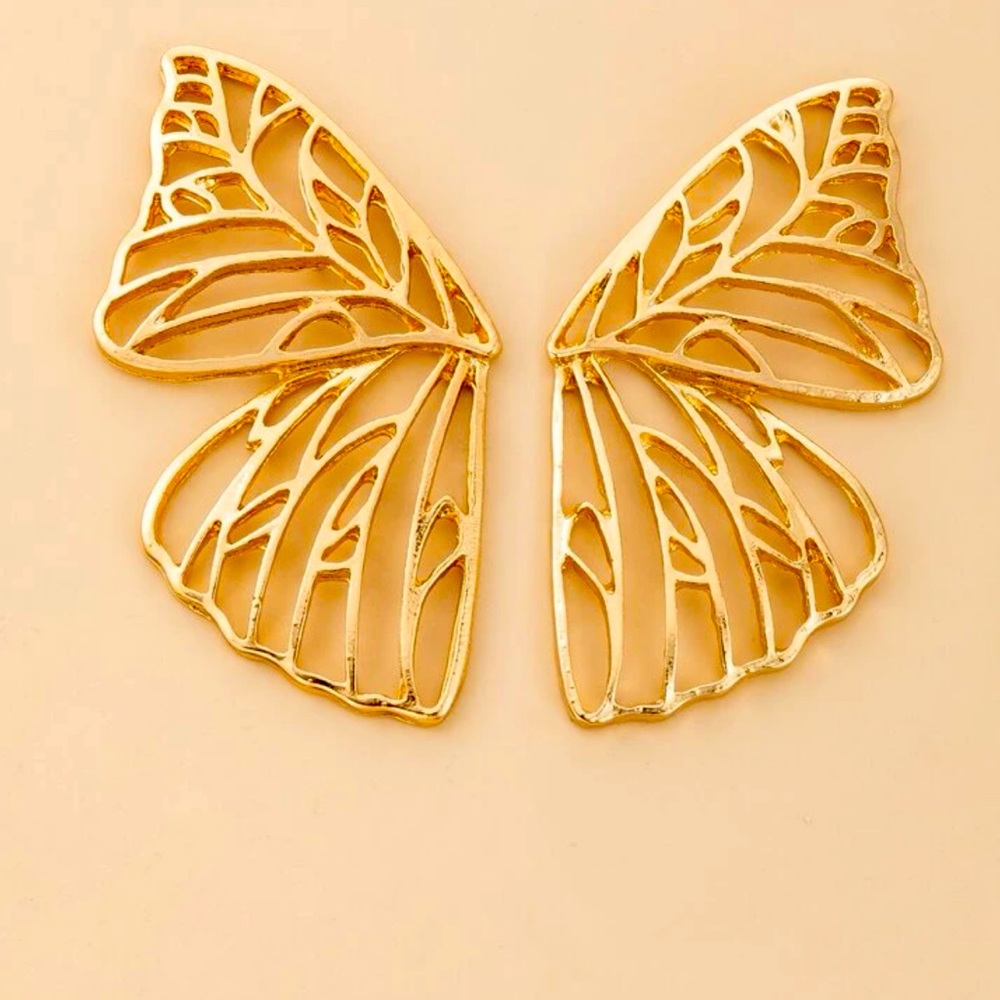butterfly earrings 🦋